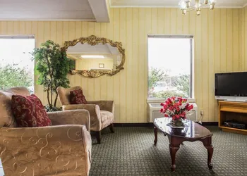 Econo Lodge Inn & Suites Lugoff hotel thumbnail 3