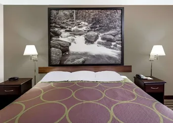 Super 8 by Wyndham Chattanooga Ooltewah hotel thumbnail 6