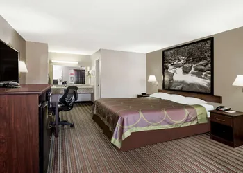 Super 8 by Wyndham Chattanooga Ooltewah hotel thumbnail 8