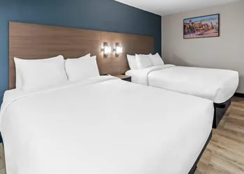 Quality Inn & Suites Fort Worth North - Haltom City hotel thumbnail 8