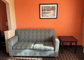 Executive inn & Suites hotel thumbnail 2