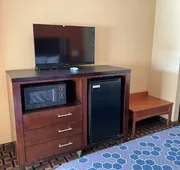 Executive inn & Suites hotel detail image 4