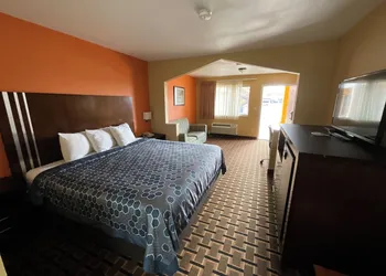 Executive inn & Suites hotel thumbnail 5
