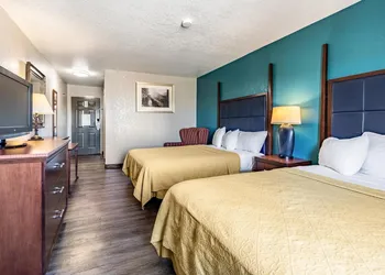 Rodeway Inn hotel thumbnail 8