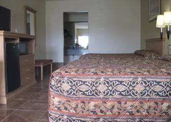 Texas Inn Weslaco hotel thumbnail 4
