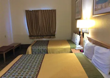 Texas Inn Weslaco hotel thumbnail 8