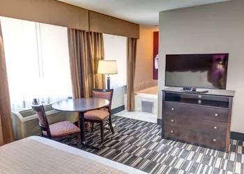 La Quinta Inn & Suites by Wyndham Spokane Valley hotel thumbnail 8