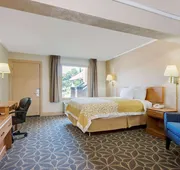 Days Inn by Wyndham Fairmont hotel detail image 7