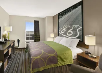 Super 8 by Wyndham Strafford/Springfield Area hotel thumbnail 7