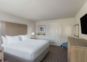 Days Inn by Wyndham Yosemite Area hotel thumbnail 2