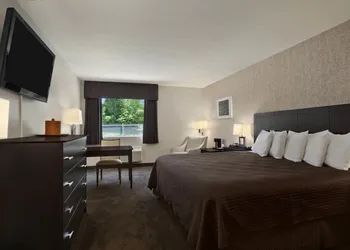 Travelodge by Wyndham Hubbard OH hotel thumbnail 6