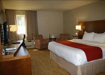 Comfort Inn Mont Laurier hotel thumbnail 6