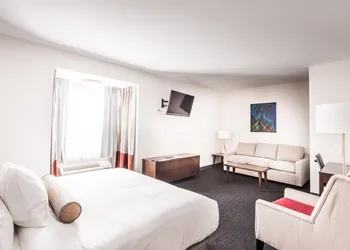 Edgewater Hotel hotel thumbnail 6