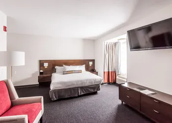 Edgewater Hotel hotel thumbnail 7