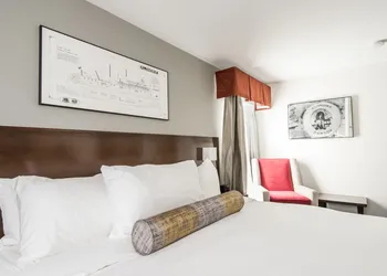 Edgewater Hotel hotel thumbnail 8