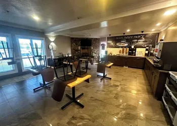 Big Lake Inn hotel thumbnail 6