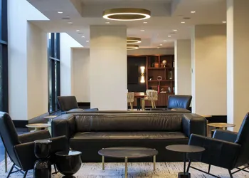 Radisson Blu Vancouver Airport Hotel & Marina hotel thumbnail 3