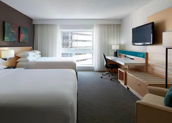 Delta Hotels by Marriott Montreal hotel thumbnail 8