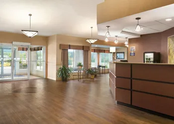 Days Inn & Suites by Wyndham Moncton hotel thumbnail 3