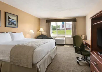 Days Inn & Suites by Wyndham Moncton hotel thumbnail 6
