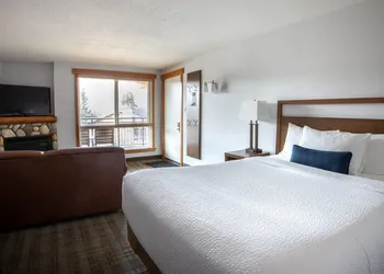 Pyramid Lake Lodge hotel thumbnail 8