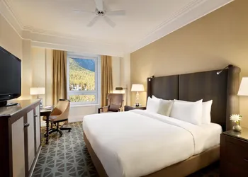 Fairmont Banff Springs hotel thumbnail 8