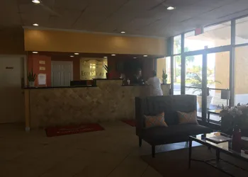 Econo Lodge Ormond Beach North - Daytona hotel thumbnail 3