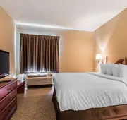 Quality Suites New Iberia hotel detail image 5