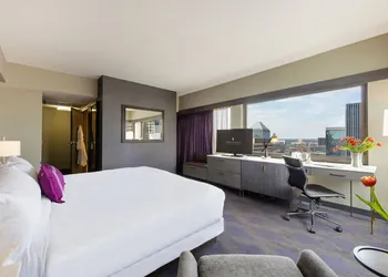 InterContinental Saint Paul Riverfront by IHG hotel thumbnail 2