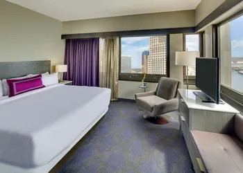 InterContinental Saint Paul Riverfront by IHG hotel thumbnail 4