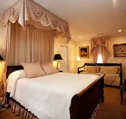 Monmouth Historic Inns and Gardens hotel detail image 7