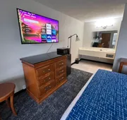 Travelodge by Wyndham Lincoln Northeast hotel detail image 3