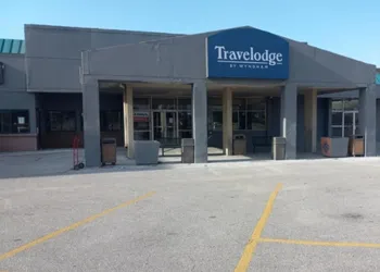 Travelodge by Wyndham Lincoln Northeast hotel thumbnail 8