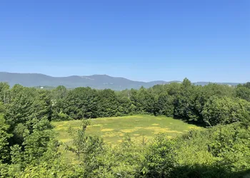 North Conway Mountain Inn hotel thumbnail 5