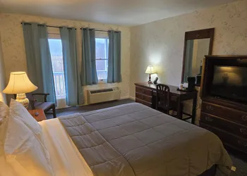North Conway Mountain Inn hotel thumbnail 8