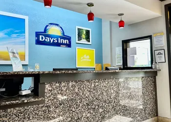 Days Inn by Wyndham Charlotte Northlake hotel thumbnail 2