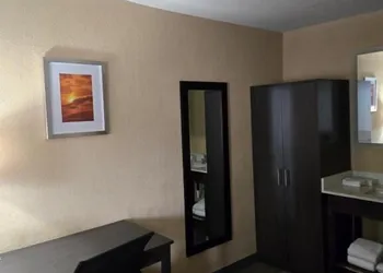 Days Inn by Wyndham Charlotte Northlake hotel thumbnail 8
