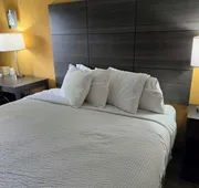 Days Inn by Wyndham Charlotte Northlake hotel detail image 5