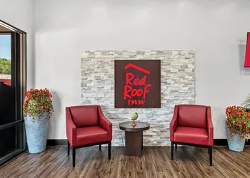 Red Roof Inn Sanford hotel thumbnail 2