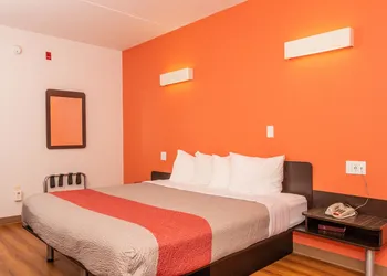 Motel 6 Kingsport, TN hotel thumbnail 8