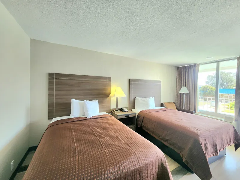 Days Inn by Wyndham Seguin TX hotel detail image 6