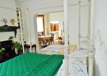 The Harbor House Bed & Breakfast hotel thumbnail 4