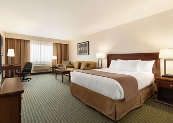 Travelodge by Wyndham Weyburn hotel thumbnail 7