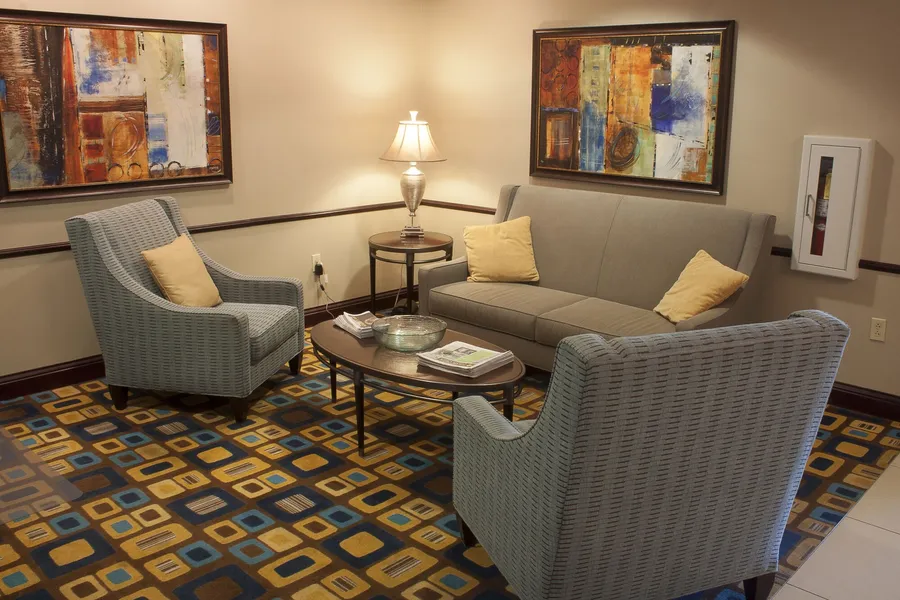 Holiday Inn Express & Suites Youngstown West - Austintown by IHG hotel detail image 2