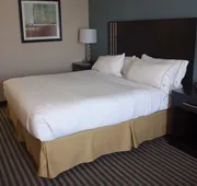 Holiday Inn Express & Suites Youngstown West - Austintown by IHG hotel detail image 5