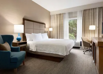 Hampton Inn Long Island-Brookhaven hotel thumbnail 7