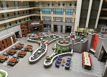 Embassy Suites by Hilton Los Angeles Downey hotel thumbnail 6