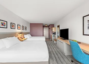 Hilton Garden Inn Seattle North/Everett hotel thumbnail 6