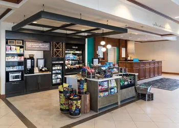 Hilton Garden Inn Naperville/Warrenville hotel thumbnail 4
