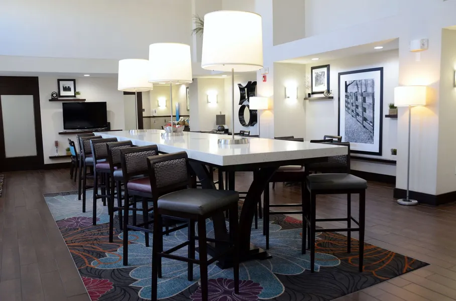Hampton Inn & Suites Chicago Southland-Matteson hotel detail image 2